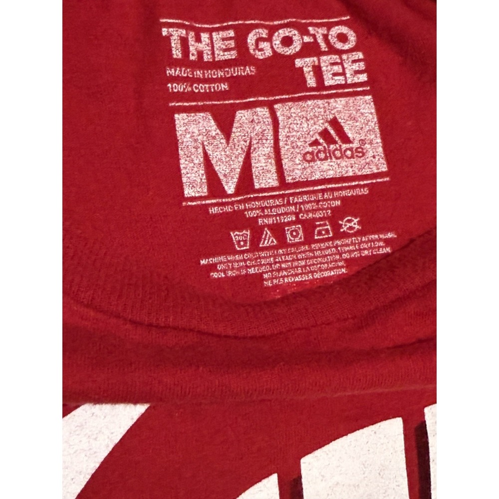 Men's Wisconsin Badgers Adidas Red Football T-Shirt W/ Helmet Short Sleeve Sz. M - Picture 2 of 4